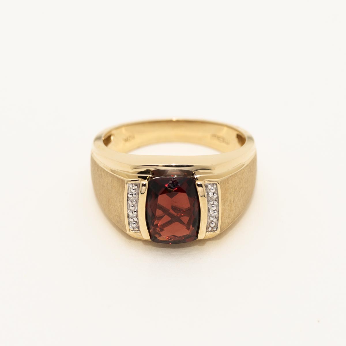 10KT Yellow authentic Gold Ring with Garnet