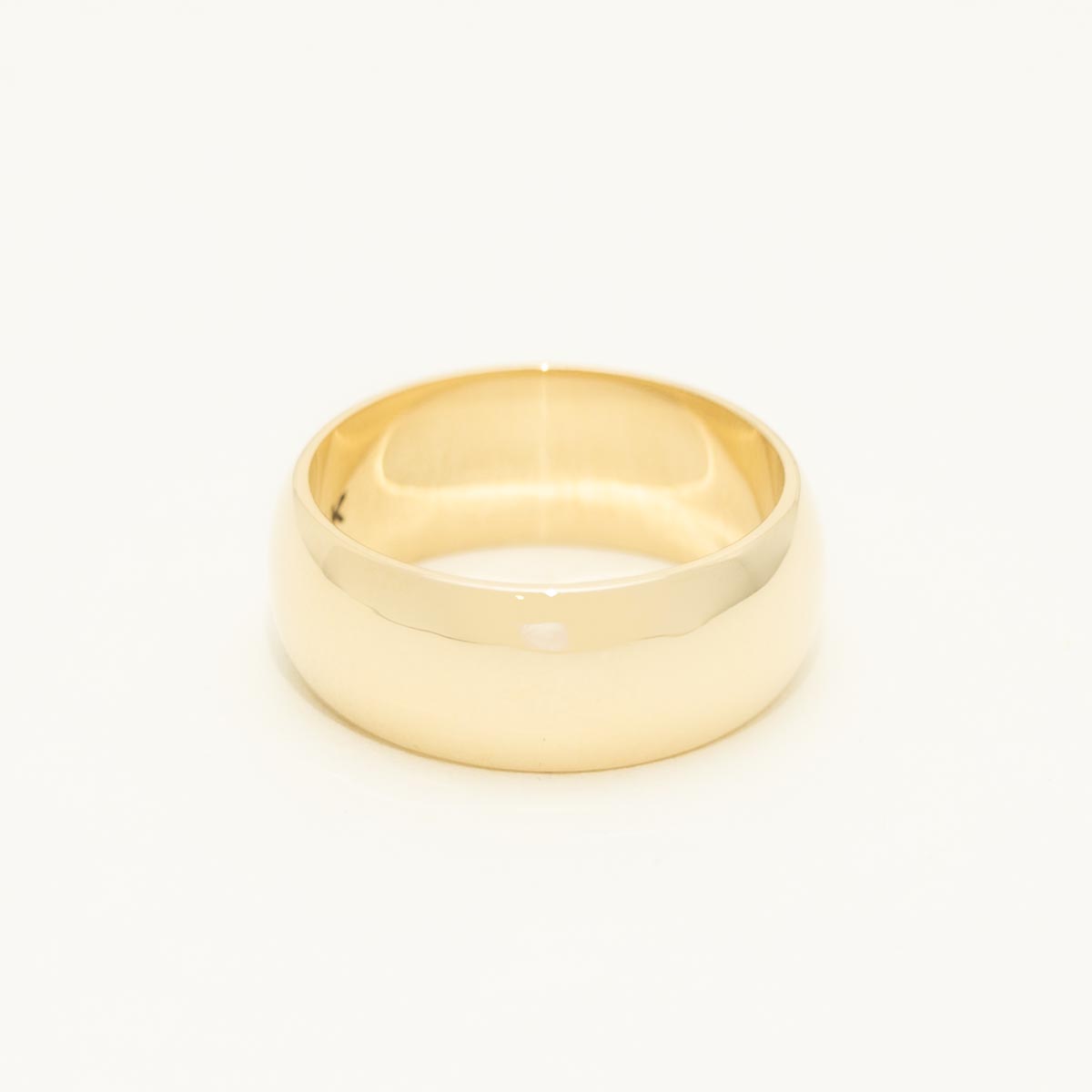 Hot 14kt wedding band