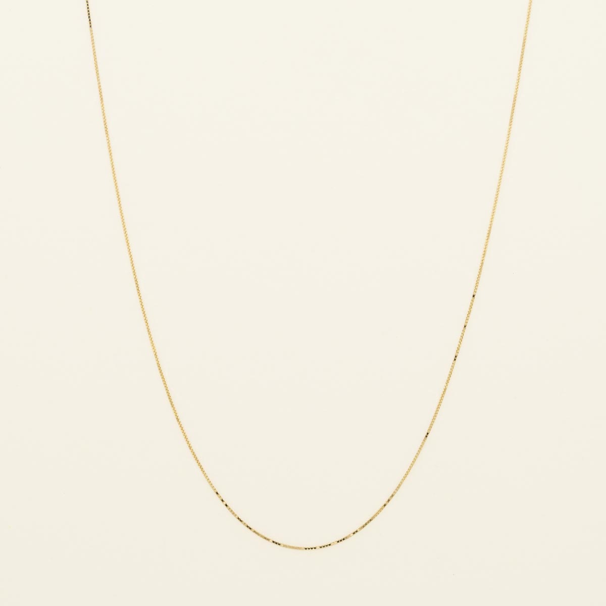 Box Chain in 14kt Yellow Gold (18 inches and 0.6mm wide)