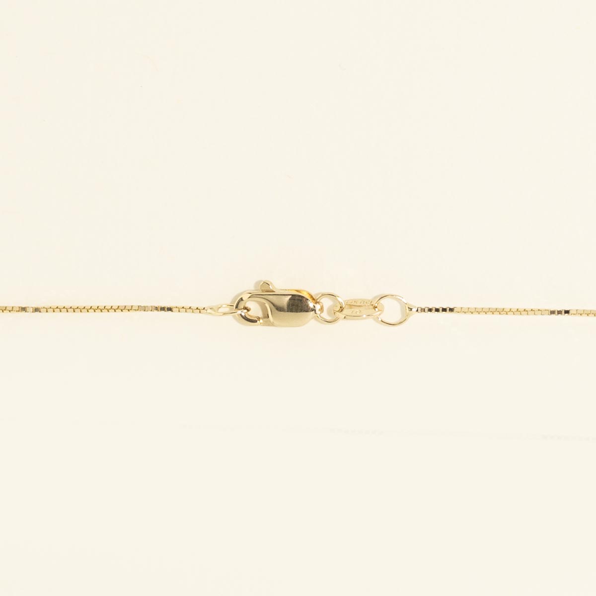 Box Chain in 14kt Yellow Gold (18 inches and 0.6mm wide)