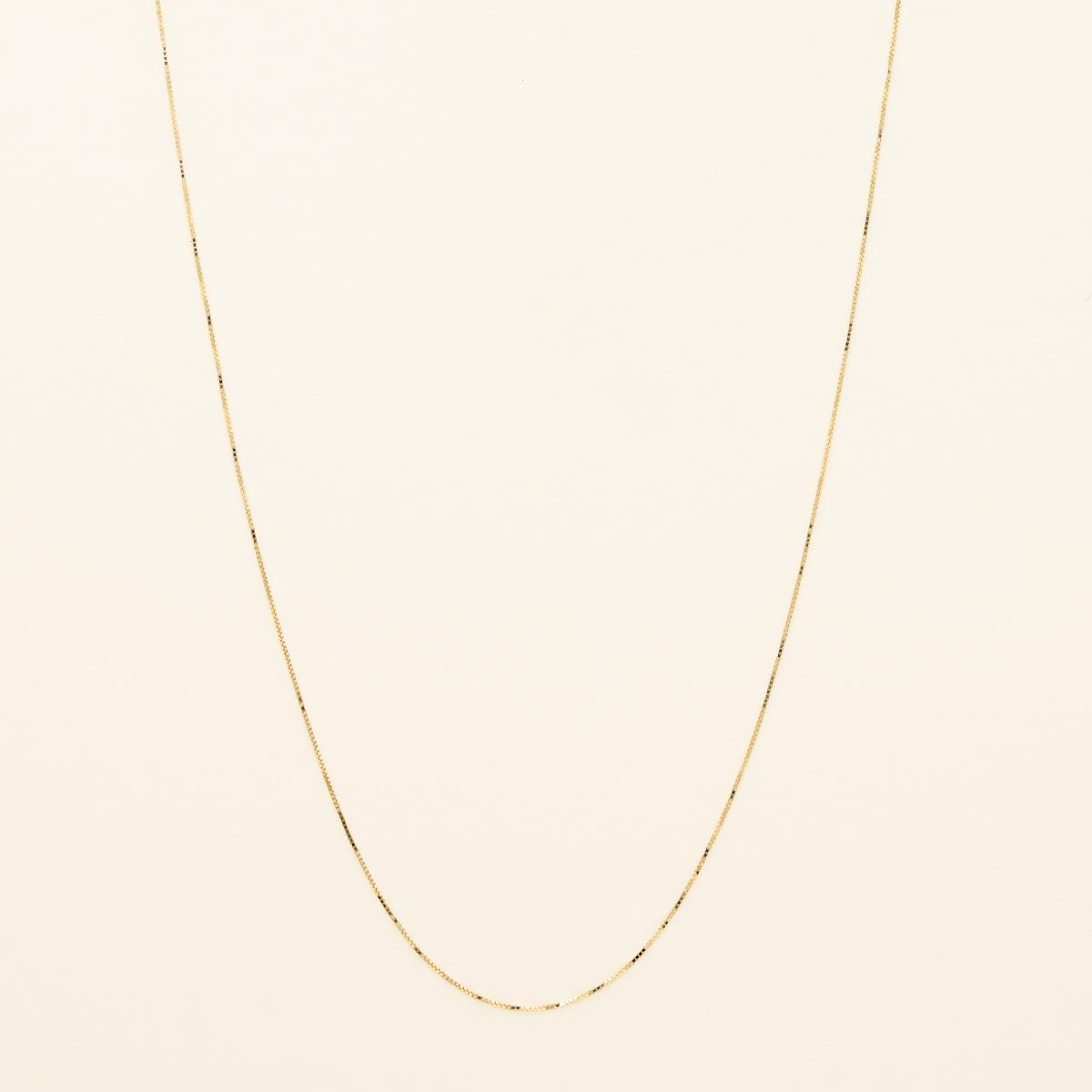 Box Chain in 14kt Yellow Gold (18 inches and 0.6mm wide)