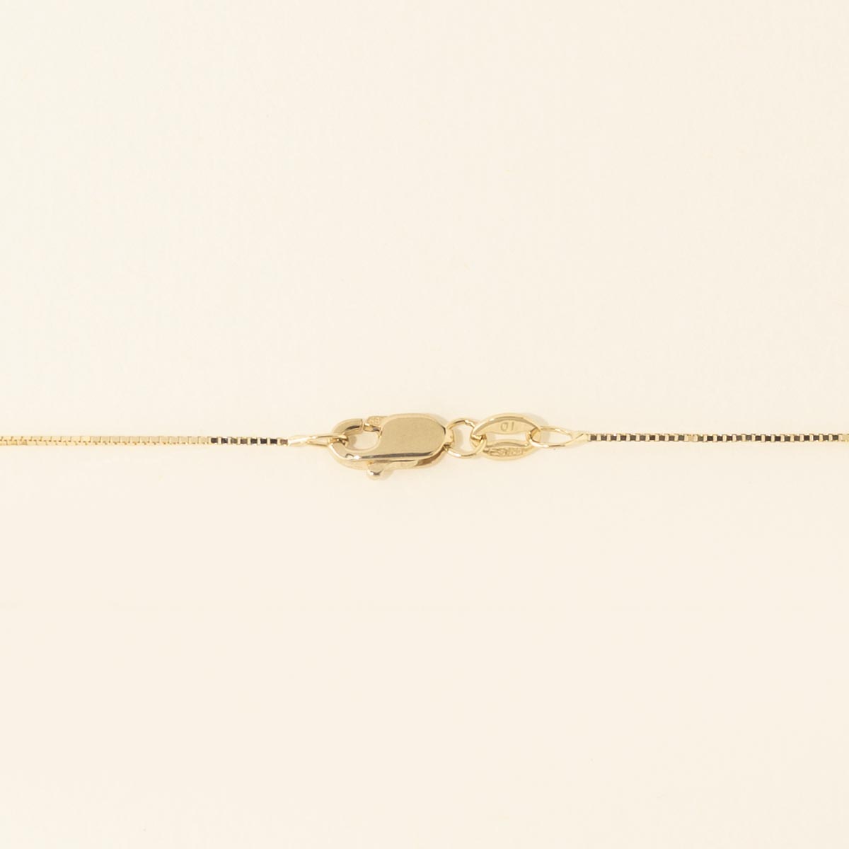 Box Chain in 14kt Yellow Gold (18 inches and 0.6mm wide)