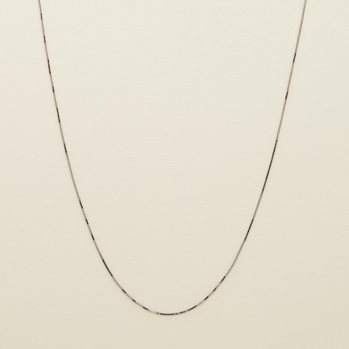 Box Chain in 14kt White Gold (18 inches and 0.6mm wide)