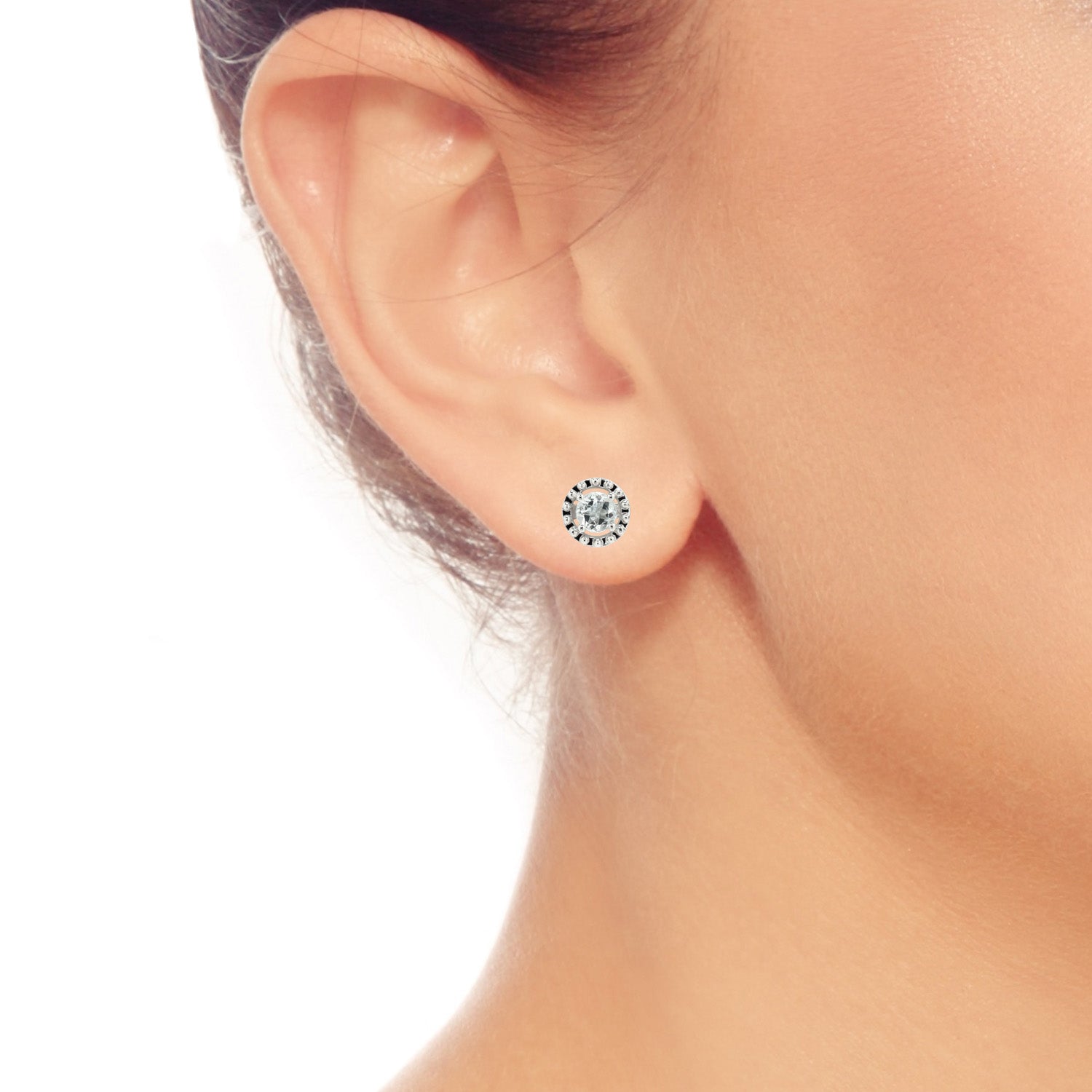 Aquamarine Stud Earrings in 10kt White Gold