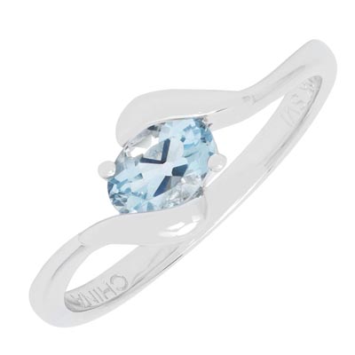 Oval Aquamarine Ring in 10kt White Gold