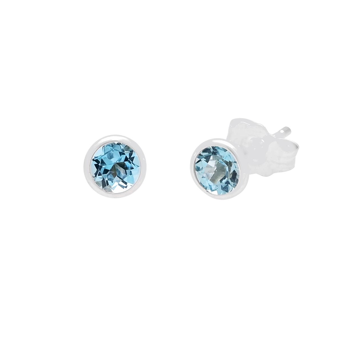 Blue Topaz Stud Earrings in 14kt White Gold (4mm)