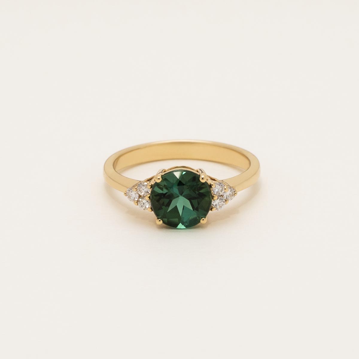 Green Tourmaline Ring in 18kt Yellow Gold with Diamonds (1/7ct tw)