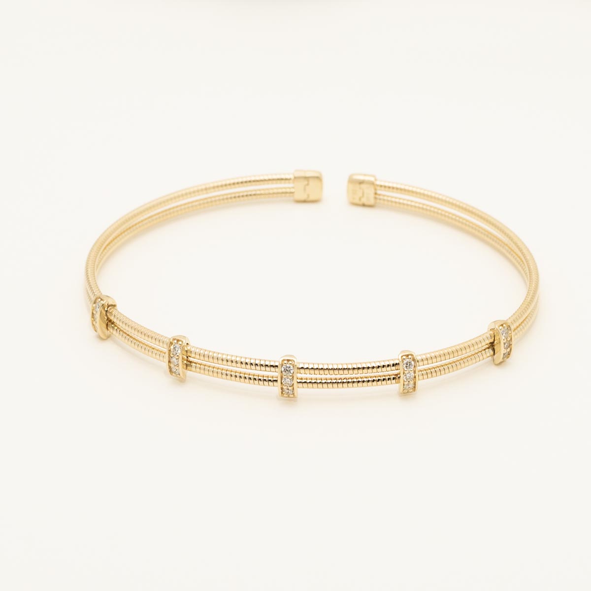 Diamond Flex Cuff Bracelet in 14kt Yellow Gold (1/4ct tw)