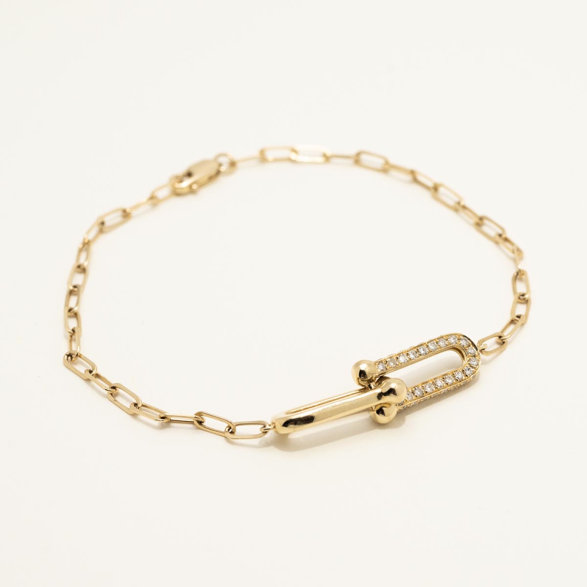 Diamond U Link Bracelet in 14kt Yellow Gold (3/8ct tw)