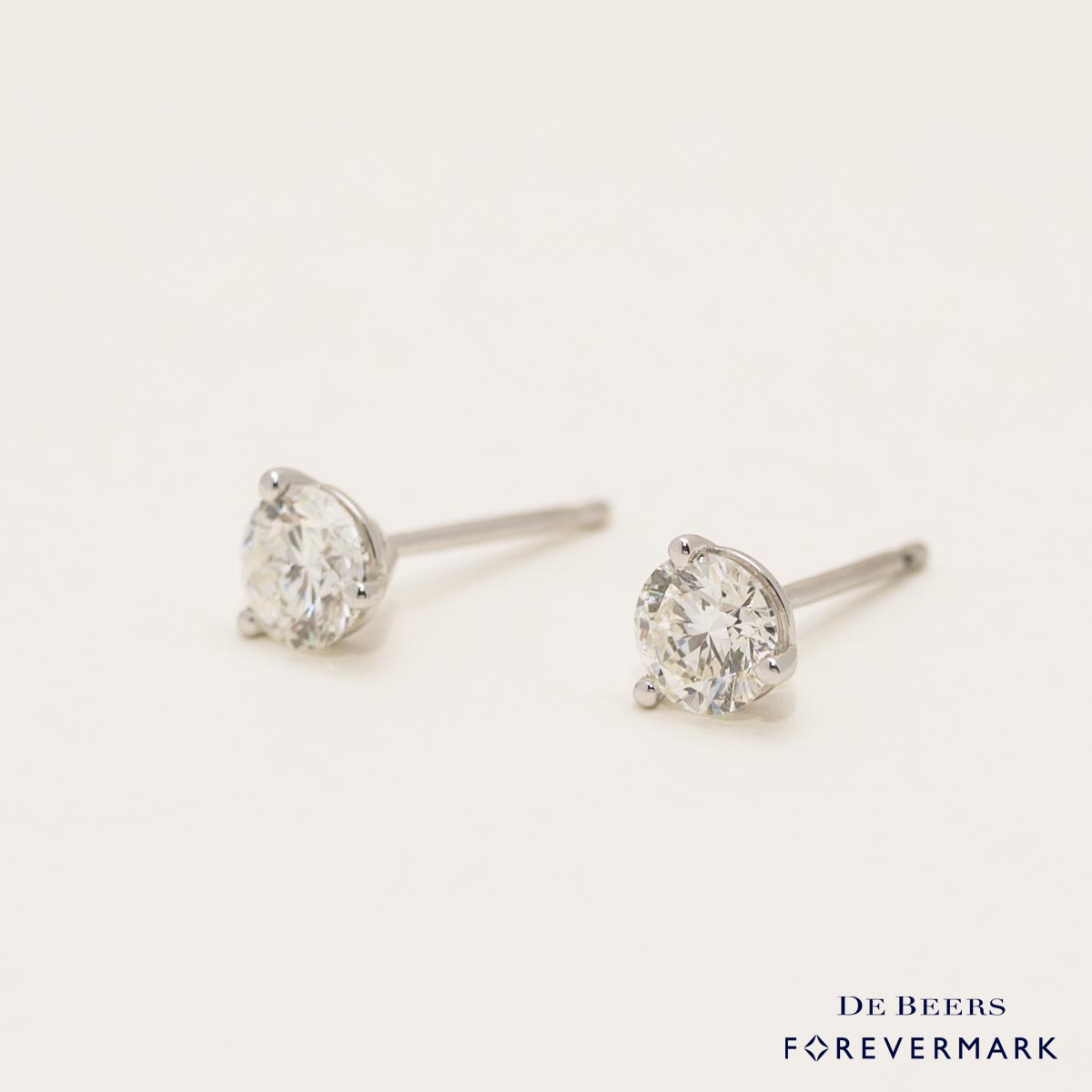 Forevermark Diamond Martini Style Stud Earring in 18kt White Gold (3/4ct tw)