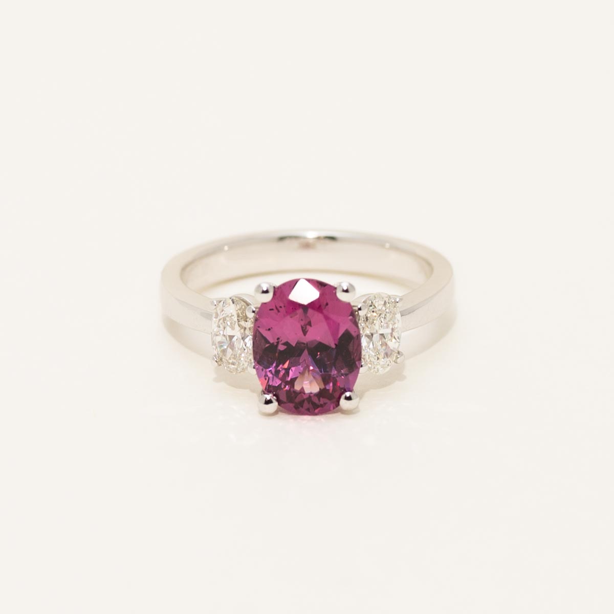 Oval Rhodolite Garnet Three Stone Ring in 14kt White Gold with Diamonds (5/8ct tw)