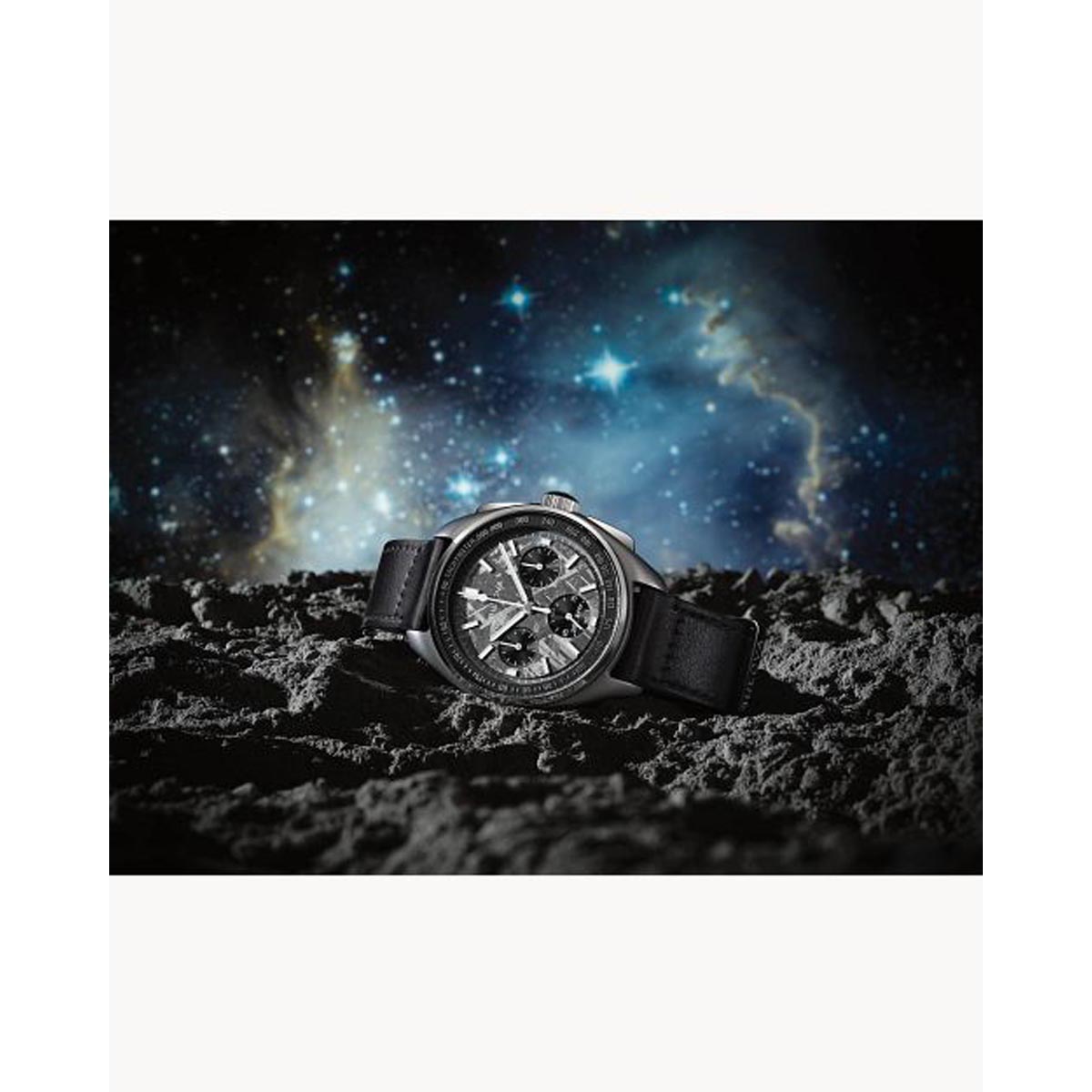 Bulova Limited Edition Lunar Pilot Meteorite Men's Watch with Genuine Muonionalusta Meteorite Dial and Titanium and Stainless Steel Case (quartz movement)