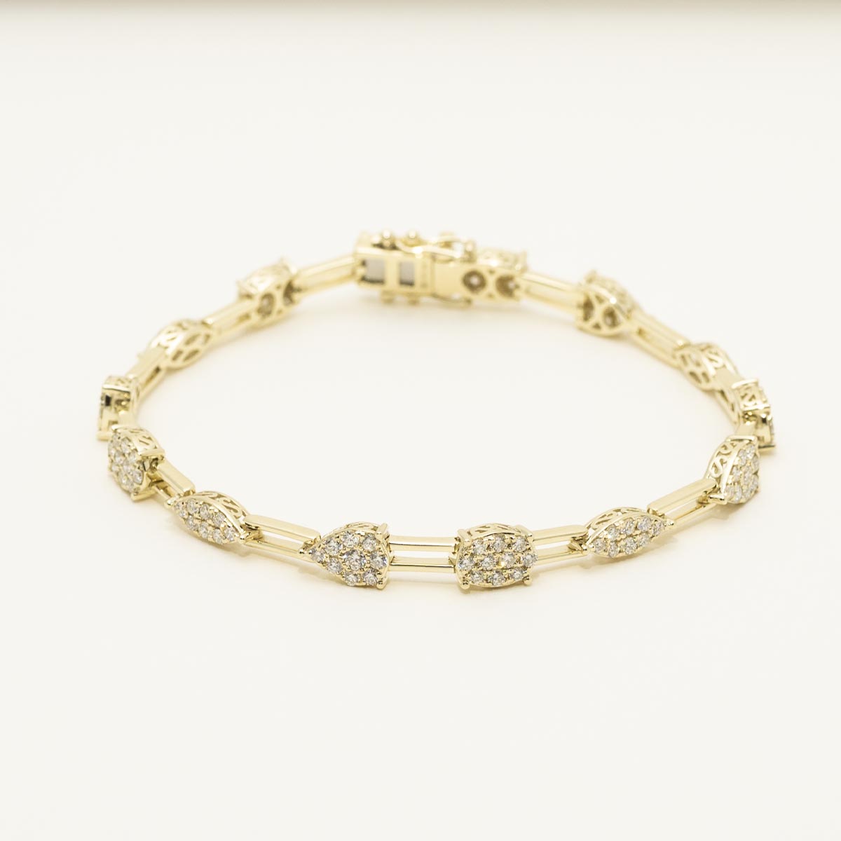 Dabakarov Multi Shape Diamond Link Bracelet in 14kt Yellow Gold (2 1/4ct tw)