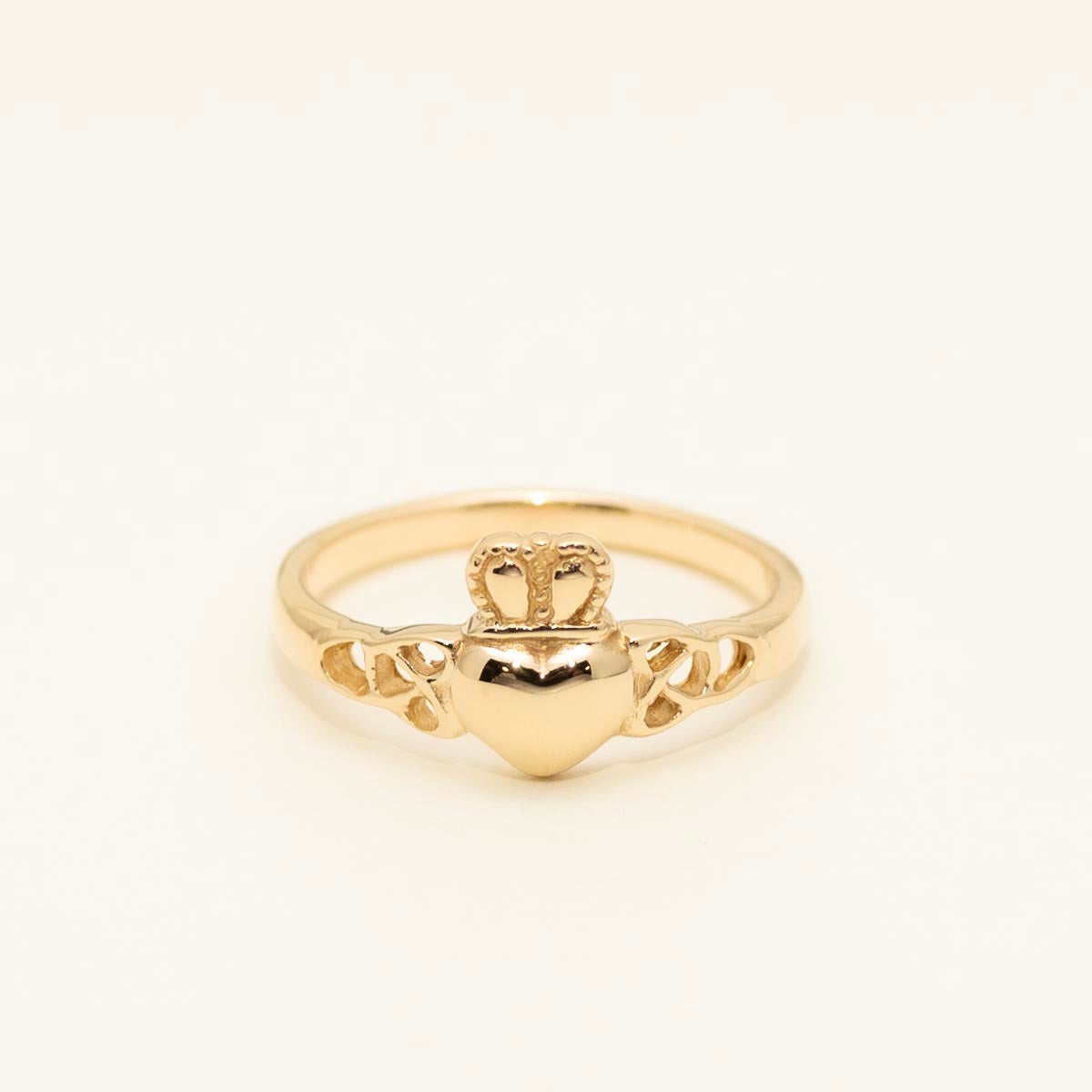 Claddagh Trinity Knot Ring in 14kt Yellow Gold