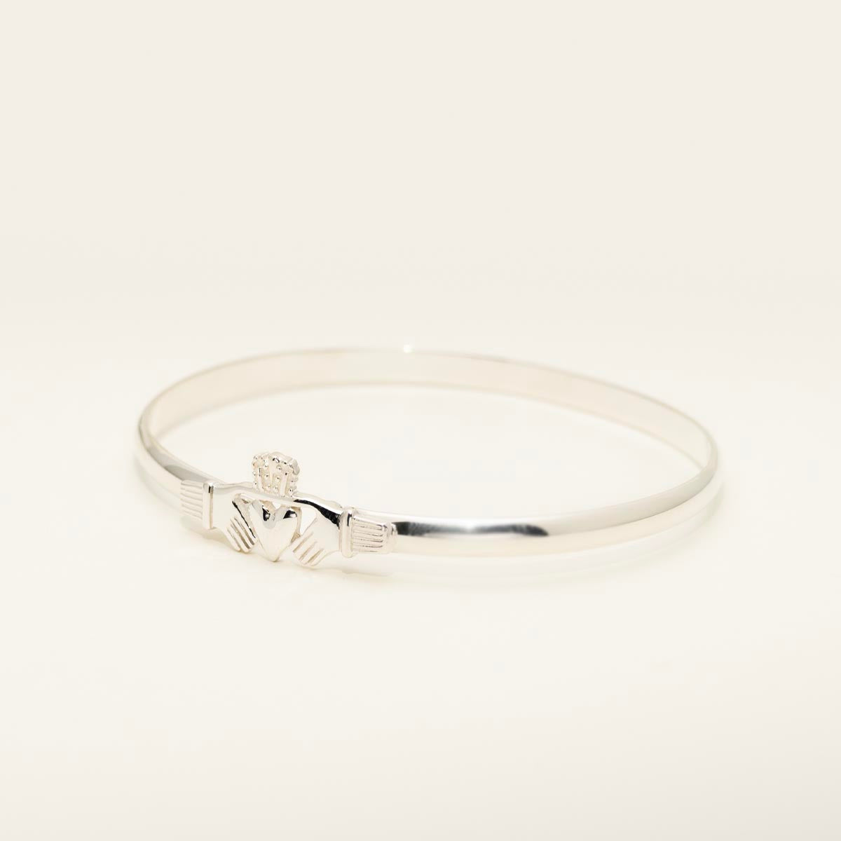 Claddagh Bangle Bracelet in Sterling Silver