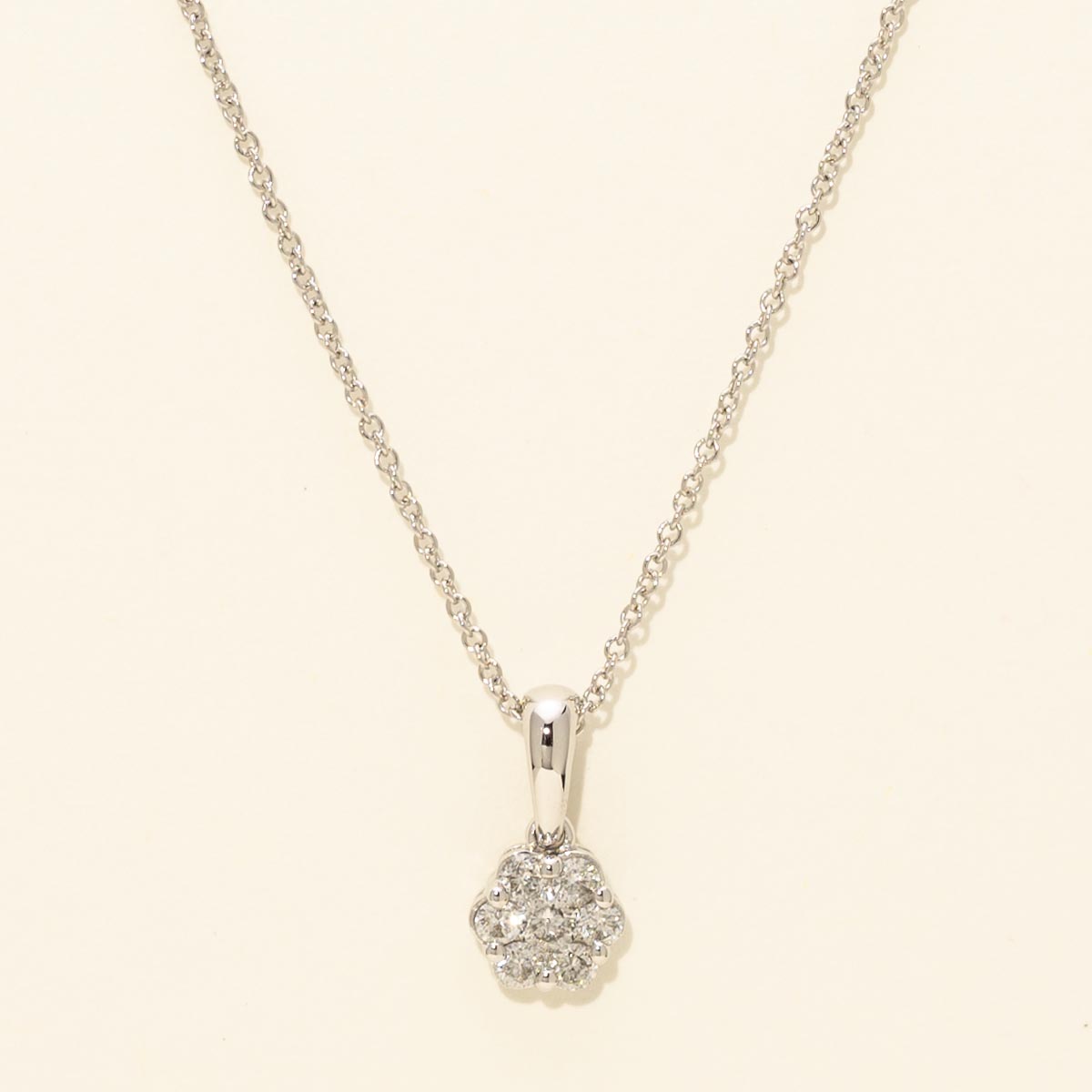 Diamond Fashion Necklace in 10kt White Gold (1/4ct tw)