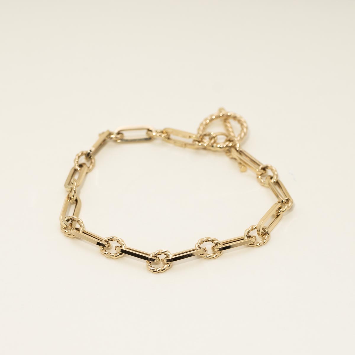 Toggle Link Bracelet in 14kt Yellow Gold