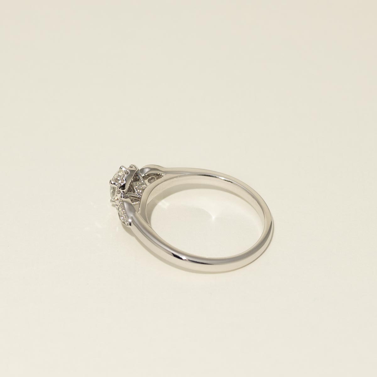 Pear Shaped Diamond Engagement Ring in 14kt White Gold (1/2ct tw)