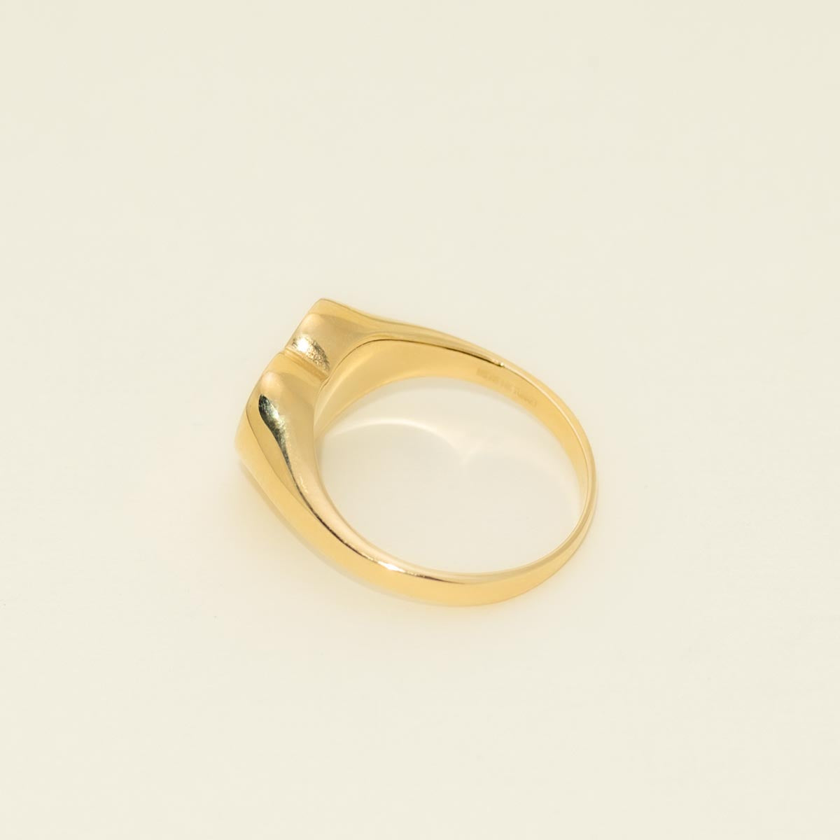 Signet Heart Ring in 14kt Yellow Gold