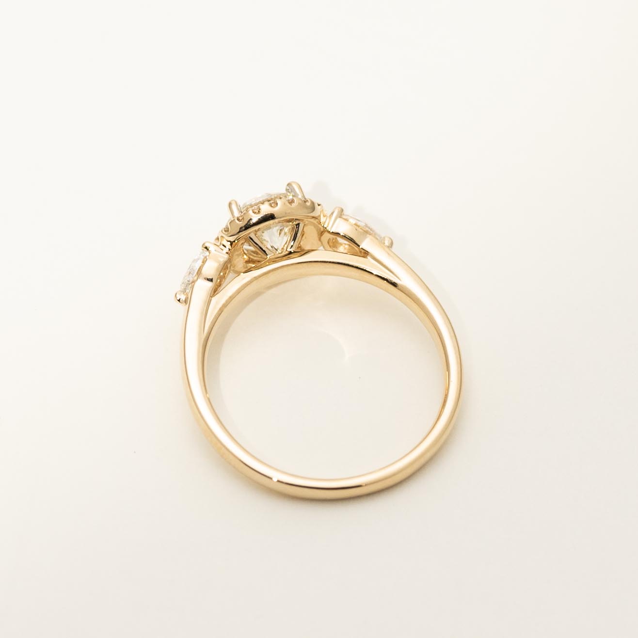 Diamond Engagement Ring in 14kt Yellow Gold (1 1/2ct tw)