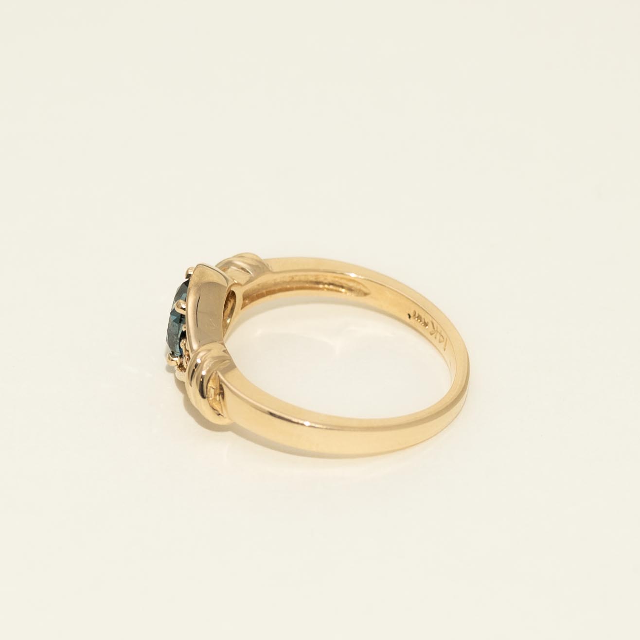 Cushion Cut Blue Diamond Fashion Ring in 14kt Yellow Gold (7/8c tw)